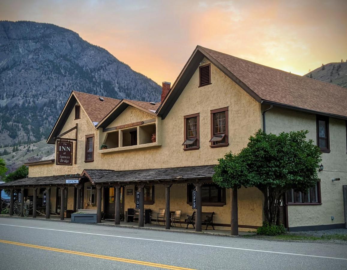 The Inn At Spences Bridge Exteriör bild